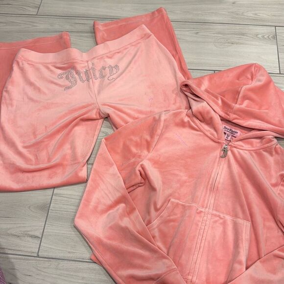 Juicy Couture Pants - NWT juicy couture Strawberry ice pink track suit size xl   Bedazzled butt and ba